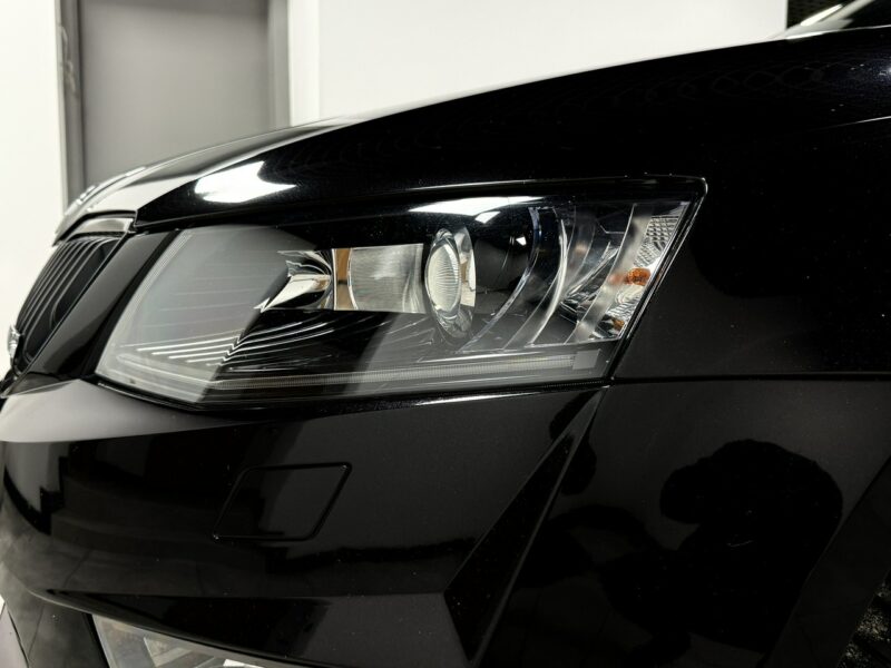 Škoda Octavia RS 2.0 TDI 184KM*VRSMode*KeyLessGo*LED*Bi-Xenon*Navi*Skóry*HAK*Niemiec III (2013-)