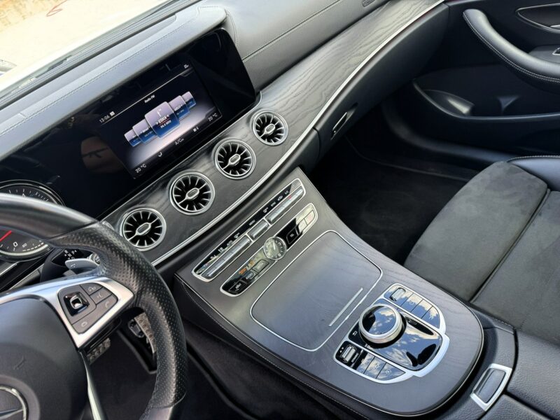 Mercedes E 220 Polski Salon, Pełny serwis, Panorama dach, Kamera cofania, LED, AMG W213 (2016-)