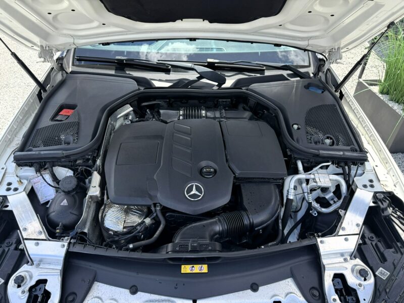 Mercedes E 220 Polski Salon, Pełny serwis, Panorama dach, Kamera cofania, LED, AMG W213 (2016-)
