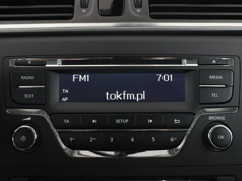 Renault Kadjar klima auto, czujniki parkowania, multifunkcja I (2015-)