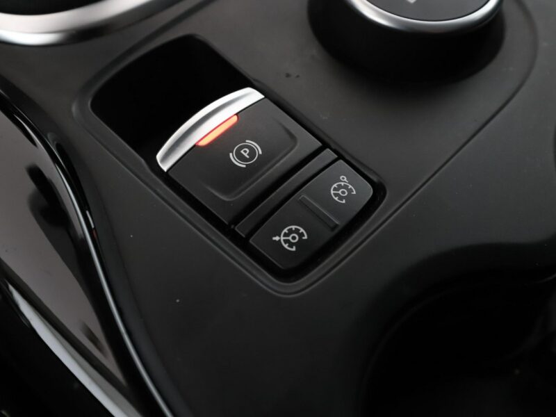 Renault Kadjar klima auto, czujniki parkowania, multifunkcja I (2015-)