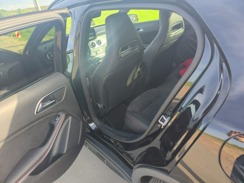 Mercedes GLA 220