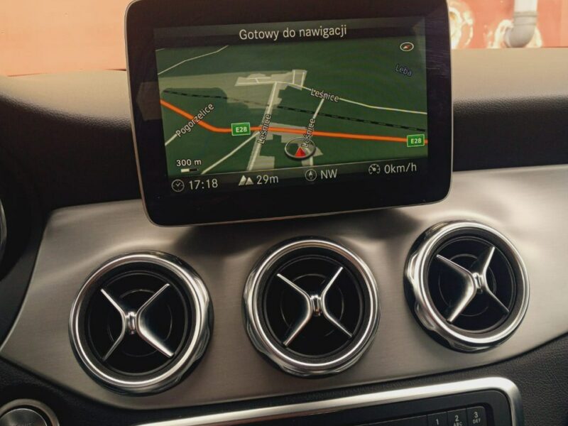 Mercedes GLA 220