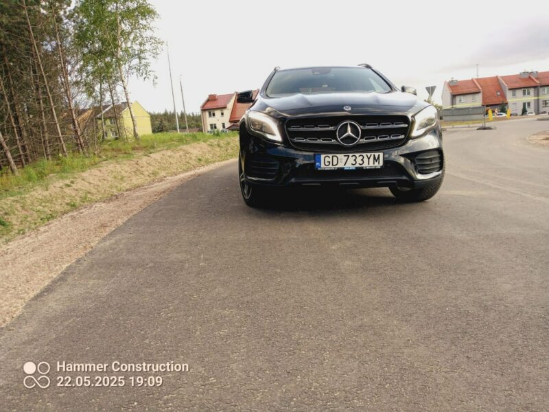 Mercedes GLA 220