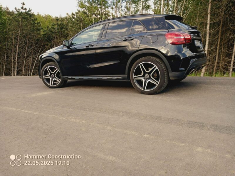 Mercedes GLA 220