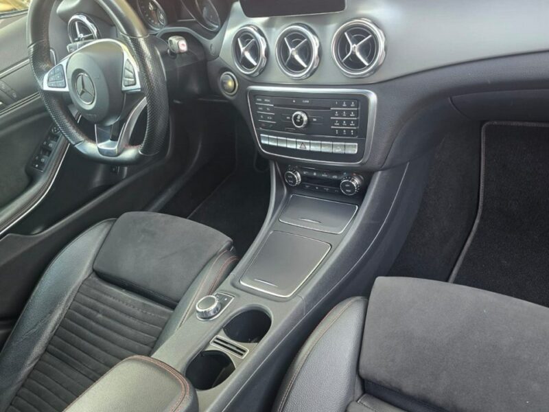 Mercedes GLA 220
