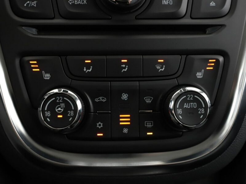 Opel Mokka półskóra navi klima auto grzane fotele kamera i czujniki prkowania I (2012-2019)
