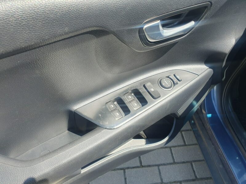 Kia Stonic bogate wyposażenie *