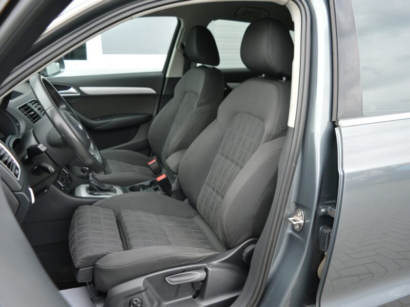 Audi Q3 2.0TDI Ultra S-Tronic 100% bezwypadkowy Bi-Xenon LED Navi NOWY ROZRZĄD I (2011-2018)