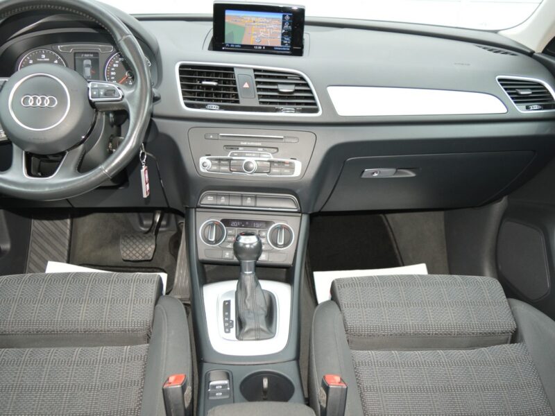 Audi Q3 2.0TDI Ultra S-Tronic 100% bezwypadkowy Bi-Xenon LED Navi NOWY ROZRZĄD I (2011-2018)