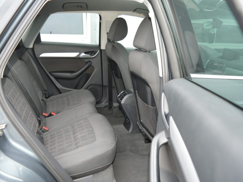 Audi Q3 2.0TDI Ultra S-Tronic 100% bezwypadkowy Bi-Xenon LED Navi NOWY ROZRZĄD I (2011-2018)