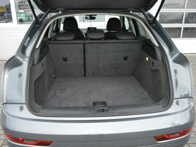 Audi Q3 2.0TDI Ultra S-Tronic 100% bezwypadkowy Bi-Xenon LED Navi NOWY ROZRZĄD I (2011-2018)