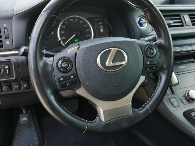 Lexus CT 200H 1.8 VVt-i Hybrid 99KM Eu6 Kraj - 2-gi Wł - Automat -Hybryda I (2010-)