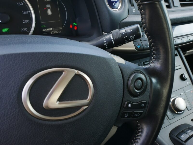 Lexus CT 200H 1.8 VVt-i Hybrid 99KM Eu6 Kraj - 2-gi Wł - Automat -Hybryda I (2010-)