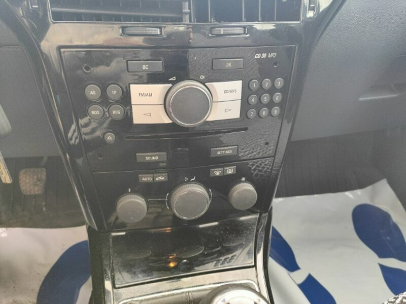 Opel Astra Ksenon* Cosmo* Super stan H (2004-2014)