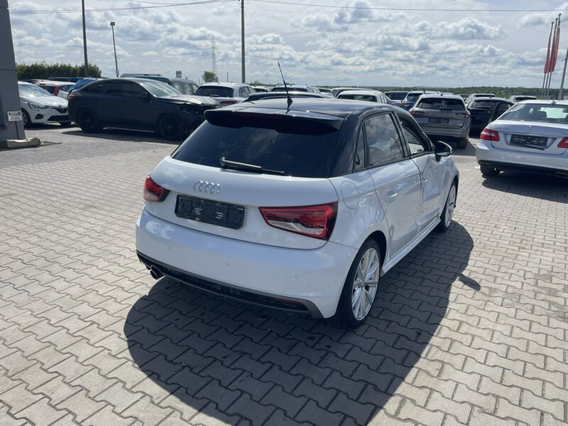 Audi A1 S-line Parktronik Podgrzewanie BOSE 8X (2010-)