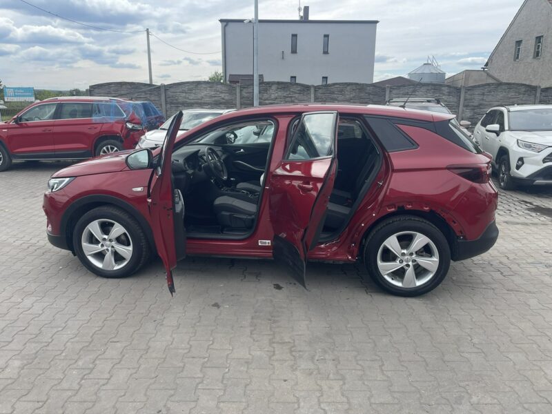 Opel Grandland X Klimatronik Czujniki parkowania 130KM