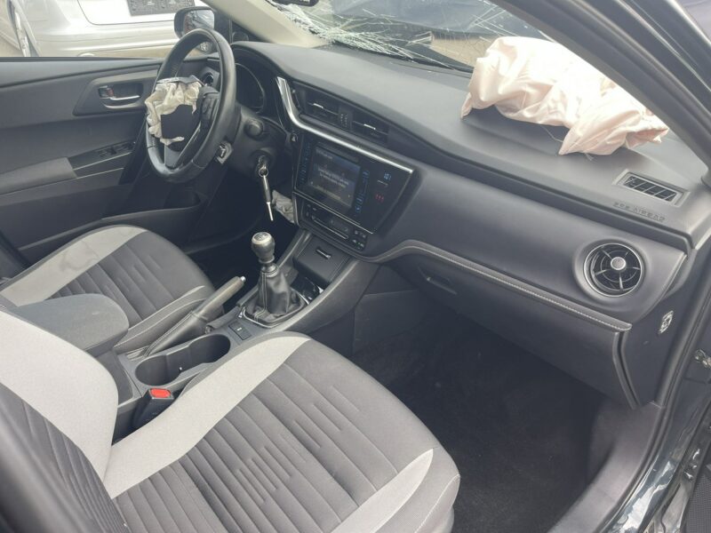 Toyota Auris Kamera Klimatronik Tempomat 132KM II (2012-)