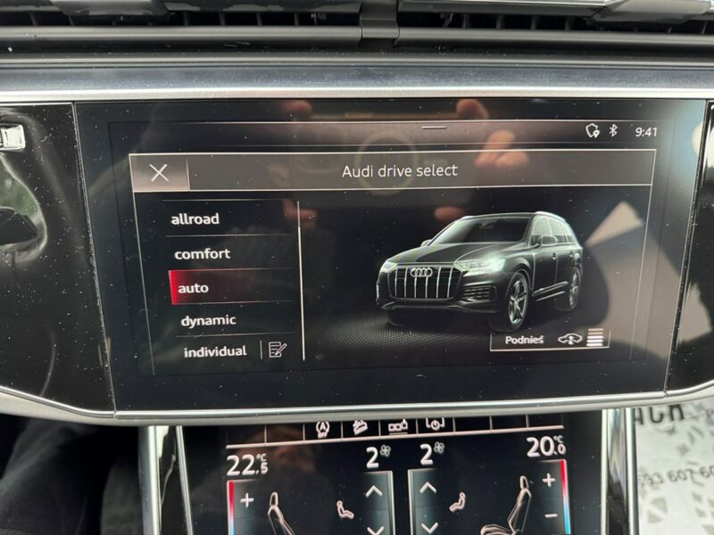 Audi Q7 Salon Polska - Bezwypadkowy - Gwarancja 12 miesięcy - 7 osobowy III (2015-)