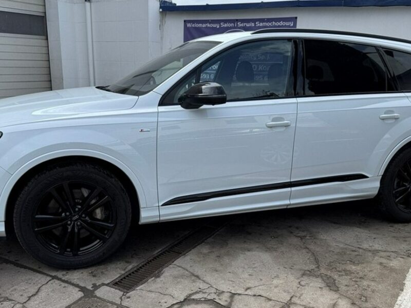 Audi Q7 Salon Polska - Bezwypadkowy - Gwarancja 12 miesięcy - 7 osobowy III (2015-)