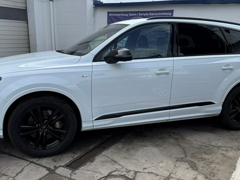 Audi Q7 Salon Polska - Bezwypadkowy - Gwarancja 12 miesięcy - 7 osobowy III (2015-)