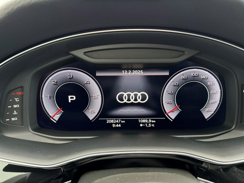 Audi Q7 Salon Polska - Bezwypadkowy - Gwarancja 12 miesięcy - 7 osobowy III (2015-)