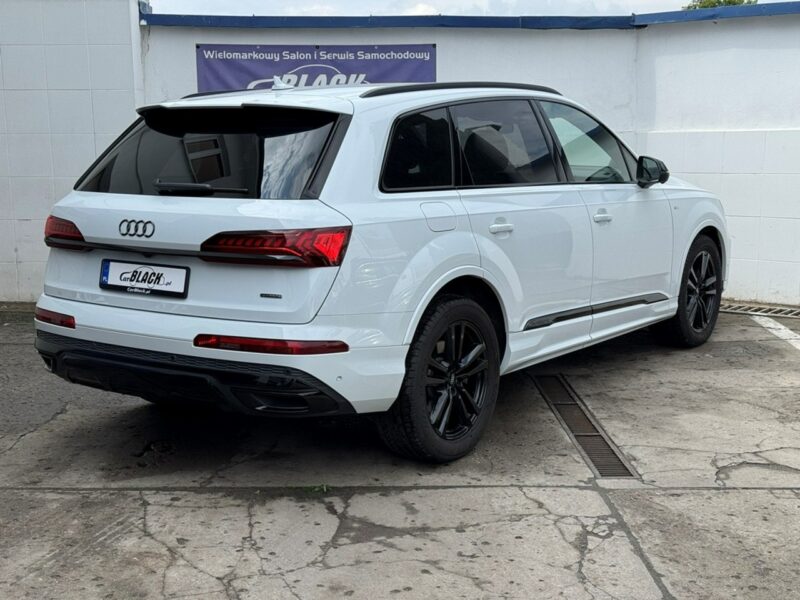 Audi Q7 Salon Polska - Bezwypadkowy - Gwarancja 12 miesięcy - 7 osobowy III (2015-)