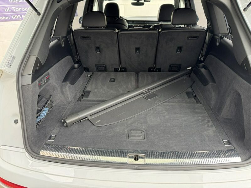 Audi Q7 Salon Polska - Bezwypadkowy - Gwarancja 12 miesięcy - 7 osobowy III (2015-)