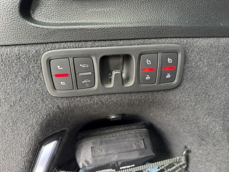 Audi Q7 Salon Polska - Bezwypadkowy - Gwarancja 12 miesięcy - 7 osobowy III (2015-)
