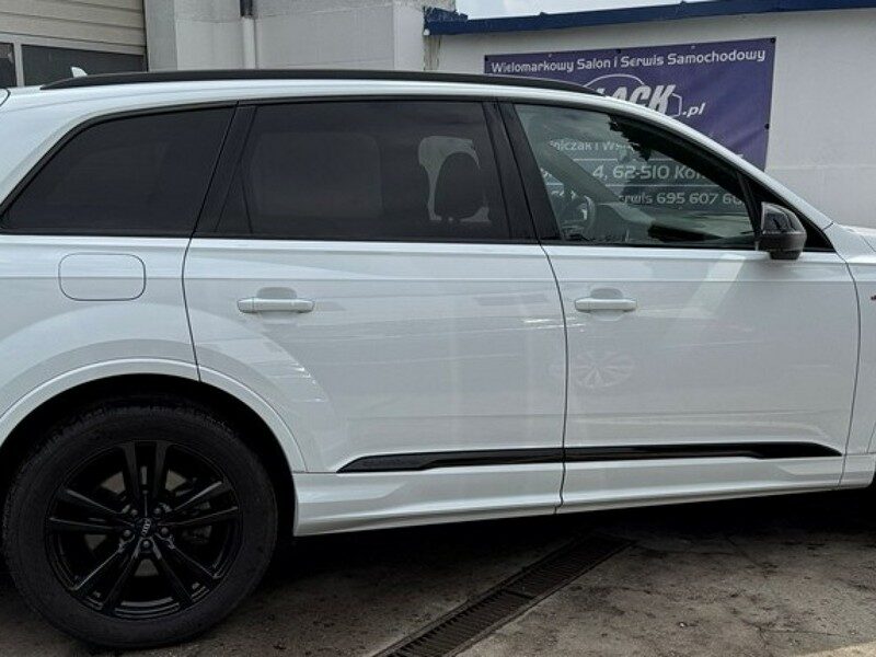 Audi Q7 Salon Polska - Bezwypadkowy - Gwarancja 12 miesięcy - 7 osobowy III (2015-)