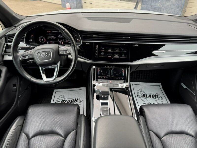 Audi Q7 Salon Polska - Bezwypadkowy - Gwarancja 12 miesięcy - 7 osobowy III (2015-)