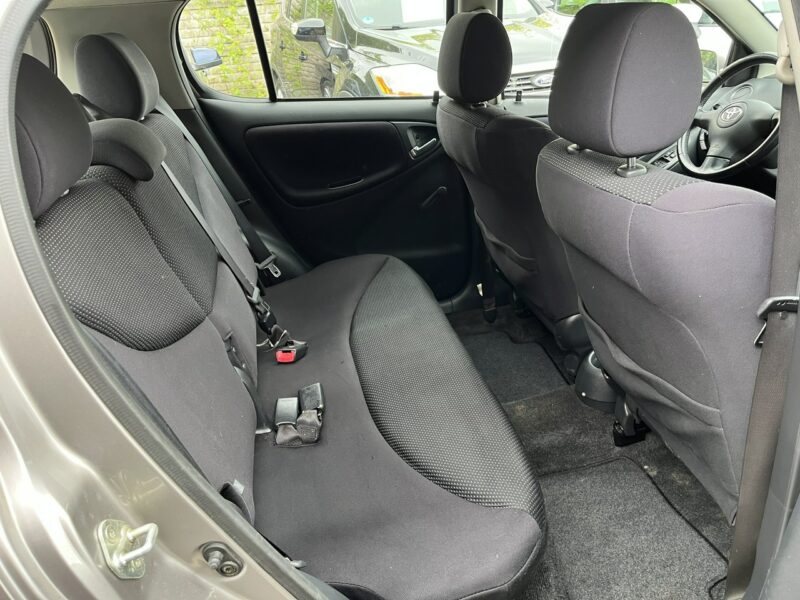 Toyota Yaris 1.5TS SPORT 1wł Klima El szyby Bez Rdzy Stan BDB Bezwypadk OPłacony I (1999-2005)