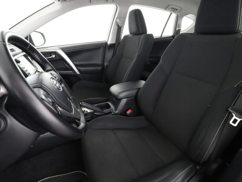 Toyota RAV-4 Dynamic navi kamera BiLED Bluetooth tempomat IV (2012-)