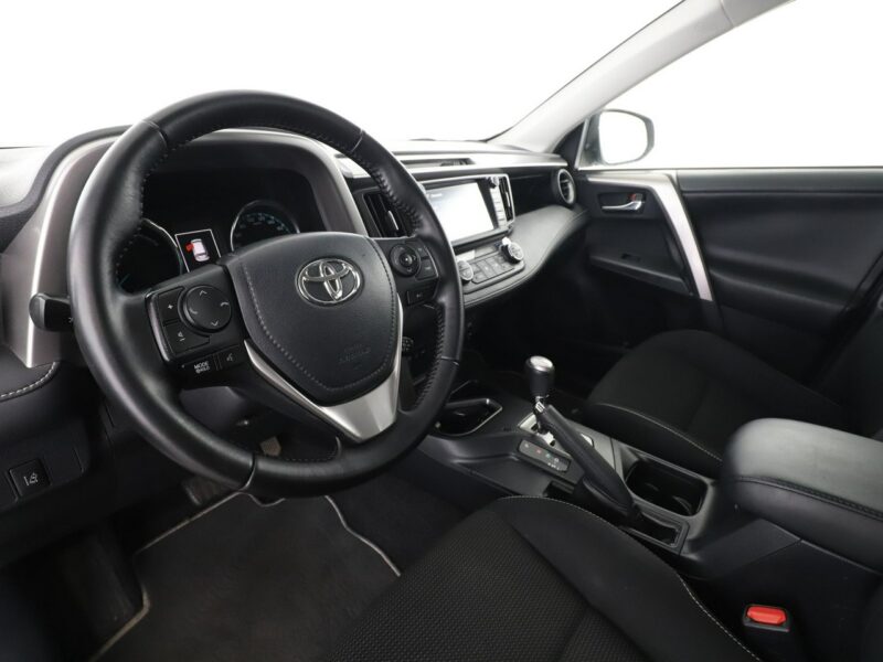 Toyota RAV-4 Dynamic navi kamera BiLED Bluetooth tempomat IV (2012-)