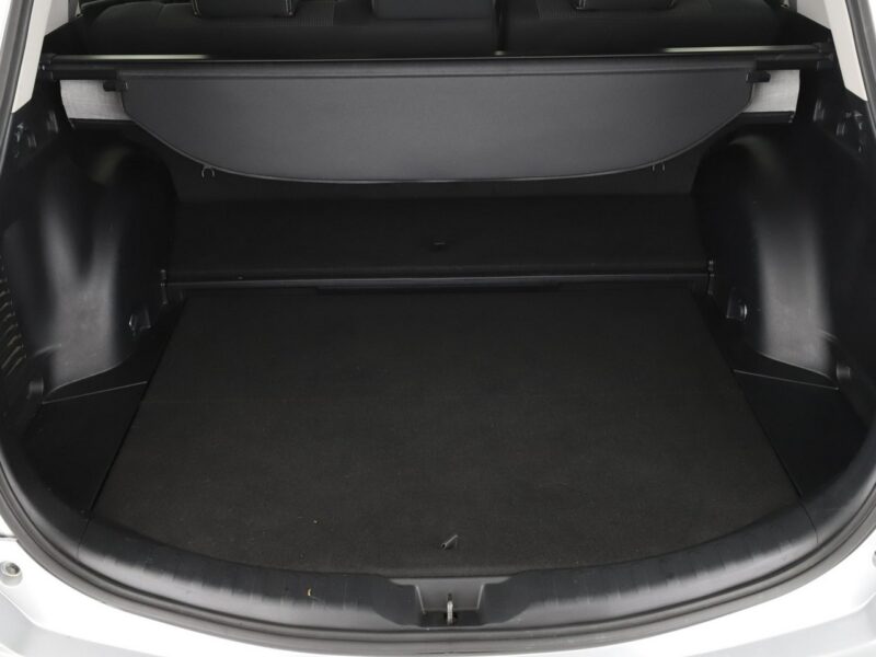 Toyota RAV-4 Dynamic navi kamera BiLED Bluetooth tempomat IV (2012-)