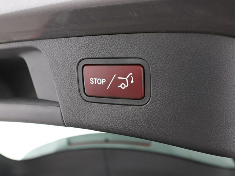 Mercedes GLA 200 Automat Bi-Xenon PDC Klima auto Grzane fotele