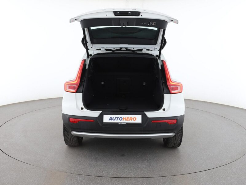 Volvo XC 40 GRATIS! Pakiet Serwisowy o wartości 700 zł!