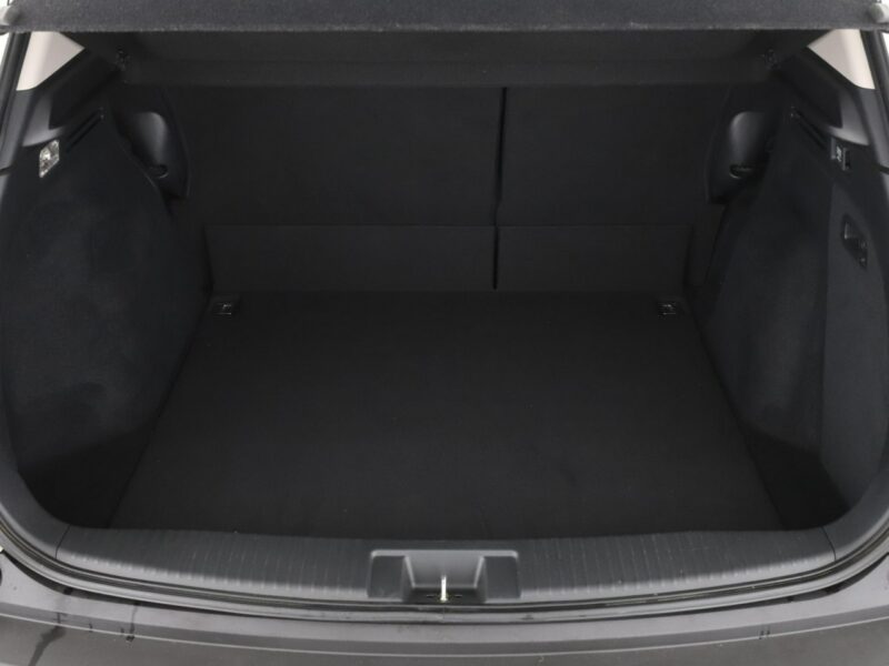 Honda HR-V 1.5 Benzyna Elegance Klimatronik Tempomat Grzane Fotele Asystenci PDC II (2015-2021)