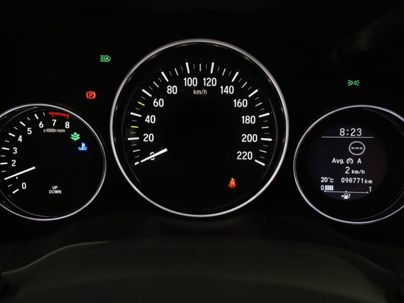 Honda HR-V 1.5 Benzyna Elegance Klimatronik Tempomat Grzane Fotele Asystenci PDC II (2015-2021)