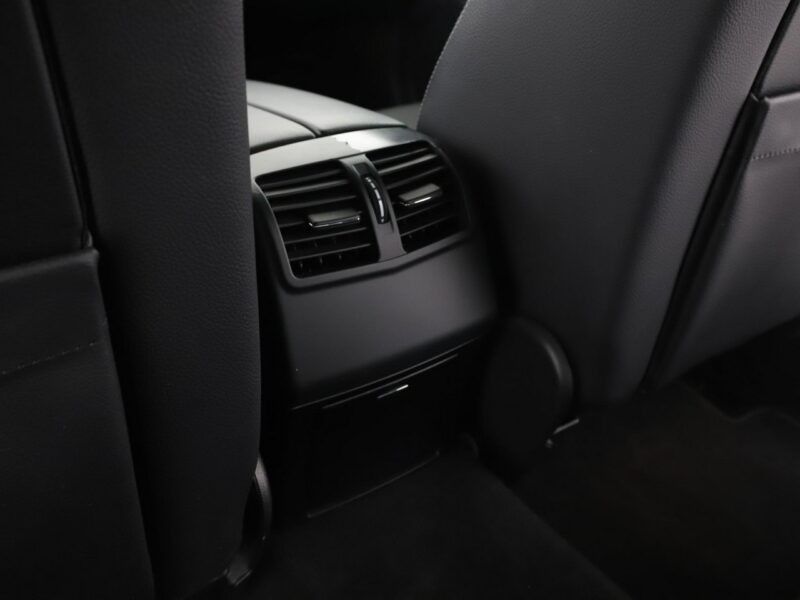 Mercedes E 200 automat navi skóra el. fotele full LED grzane fotele czujniki parkowan W212 (2009-)