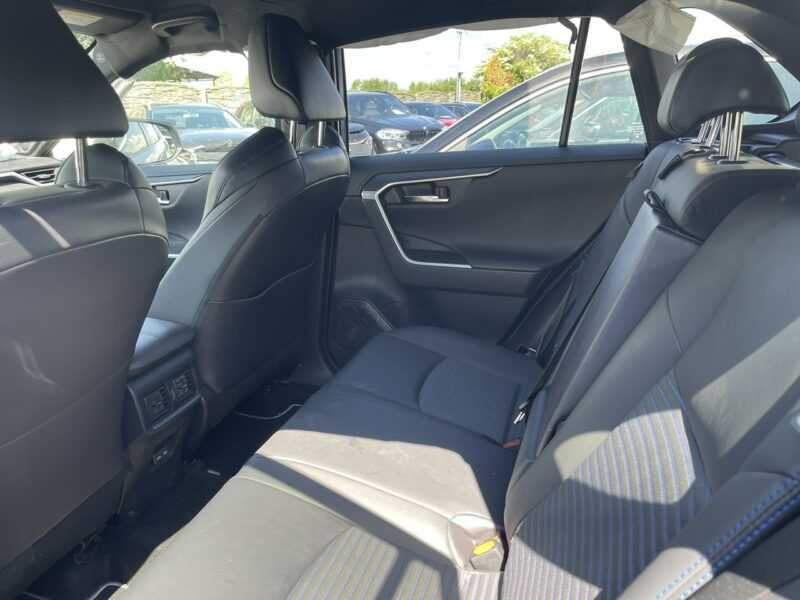Toyota RAV-4 Hybrid AWD Navi Kamera Selection V (2018)