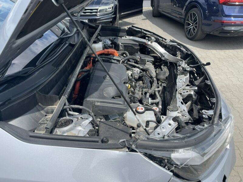 Toyota RAV-4 Hybrid AWD Navi Kamera Selection V (2018)