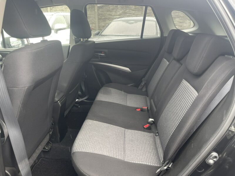 Suzuki SX4 S-Cross Hybryda SHVS Klimatyzacja Kamera 4x4