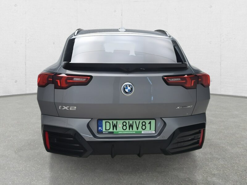 BMW iX2