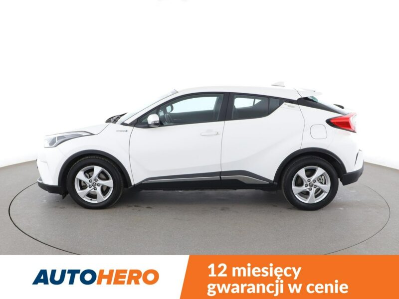 Toyota C-HR navi kamera tempomat Bluetooth