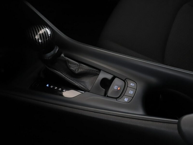 Toyota C-HR navi kamera tempomat Bluetooth