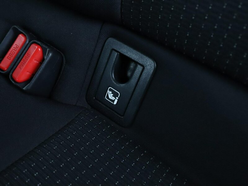 Toyota C-HR navi kamera tempomat Bluetooth