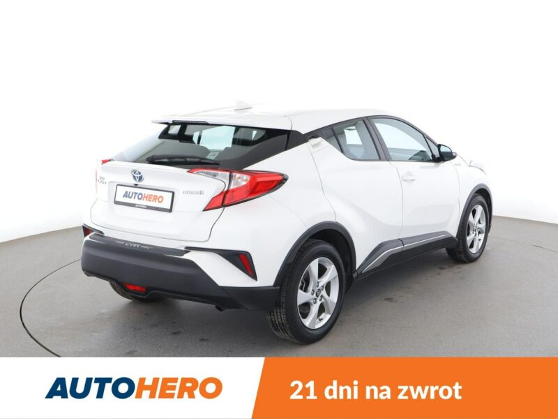 Toyota C-HR navi kamera tempomat Bluetooth