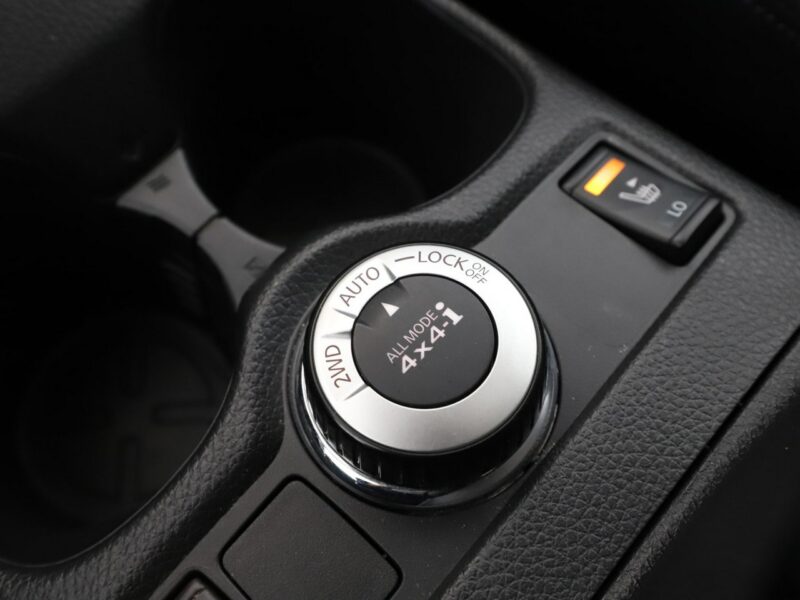 Nissan X-Trail 4x4 automat navi klima auto kamera i czujniki parkowania grzane fotele III (2014-2021)