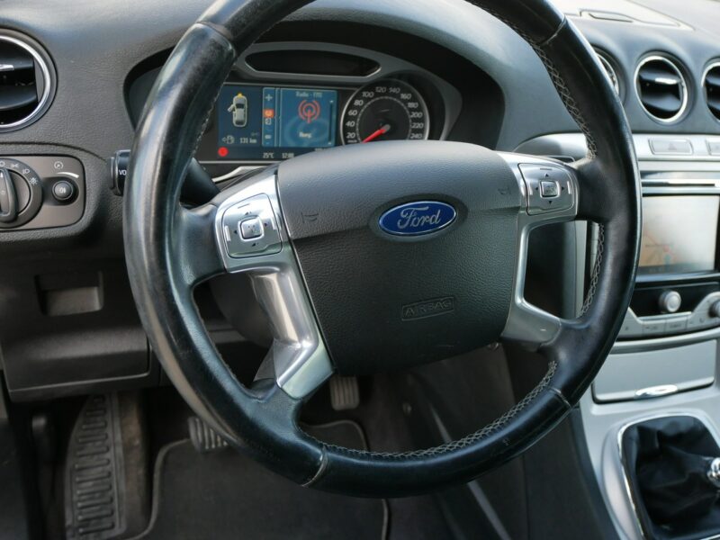 Ford S-Max 2.0TDCI 140KM Titanium -7 Osób -7 Fot -Skóra -Ekrany DVD -Grzane fotel I (2006-2015)